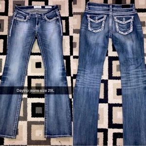 Daytrip (Buckle) Jeans, size 29L